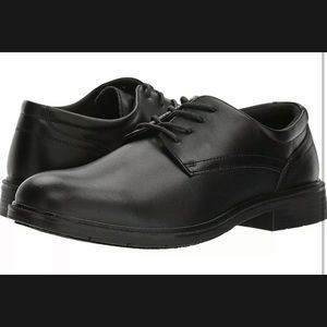 Dr. Scholl’s ROBERTS Casual Work Shoes